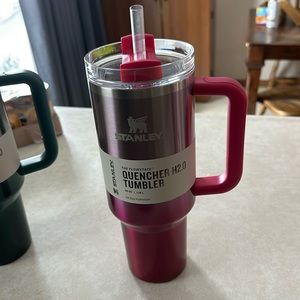 Camelia Gradient Stanley 40oz quencher H2.0 Tumbler